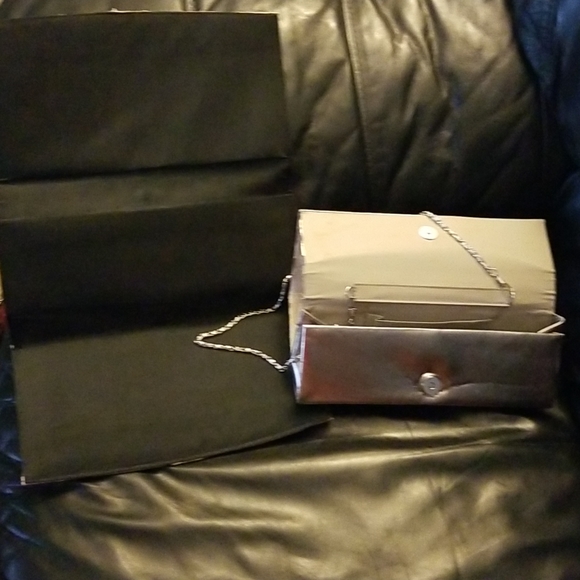 Clutches - Picture 3 of 3